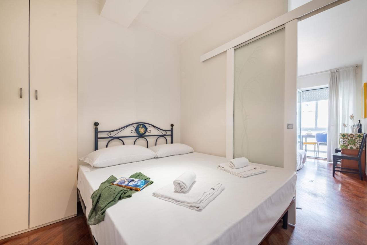 Central & Comfy Apartment With Veranda Bari Ngoại thất bức ảnh